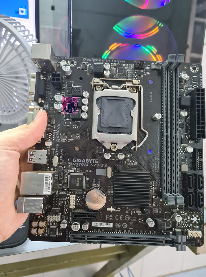 Main h310 gigabyte đủ fe hàng đẹp