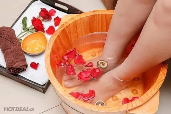 Chậu ngâm chân có hạt massage chân