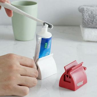 Cuộn nặn kem đánh răng - dụng cụ kẹp ép lấy kem đánh răng
