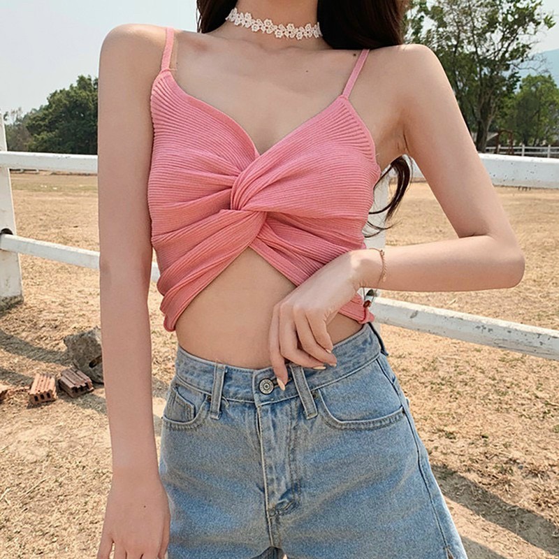 Áo kiểu 2 dây croptop xoắn ngực cực sexy , chất thun gân mềm mịn