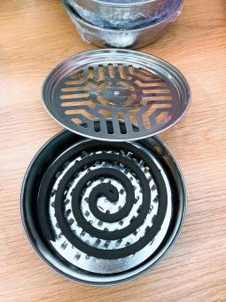 Khay đựng nhang muỗi có nắp