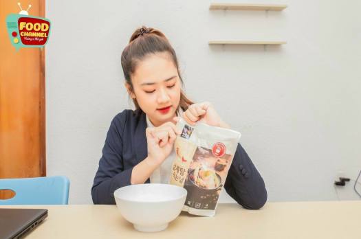 Canh gà hầm sâm Hàn Quốc túi lớn 850g