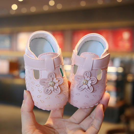 Giày Trẻ Em Mới 0-1-2 Tuổi Giày Đi Bộ Cho Bé Gái Giày Trẻ Tập Đi Đế Mềm Thời Trang Cho Trẻ Sơ Sinh