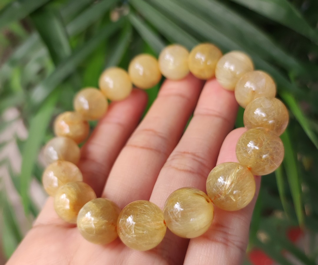 Vòng tay thạch anh tóc vàng VIP 12 li, đá trong, tóc nhiều, hàng đẹp từng viên, size dành cho nam, ảnh thực tế - xưởng buôn đá phong thủy Huỳnh Đào