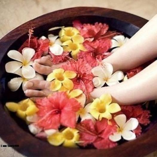 Dầu massage Huế cung đình vỹ dạ ( xoa bóp 60ml )