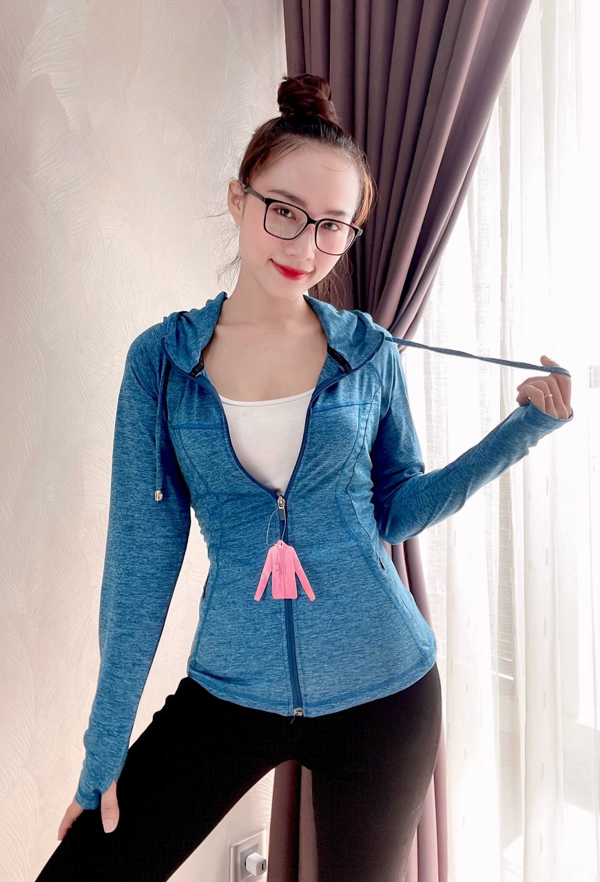 ÁO KHOÁC NỮ CHỐNG NẮNG, Ủ KEM VẢI SIÊU MÁT, ÔM BODY NHẸ