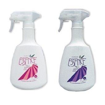 Xịt ủi quần áo Essence chai 600ml Tím Thailand