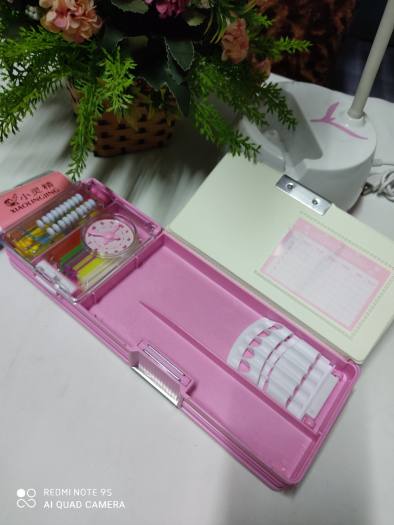 Hộp đựng bút nam châm siêu nhân loại 1 có 2 khay riêng biệt cho bé trai