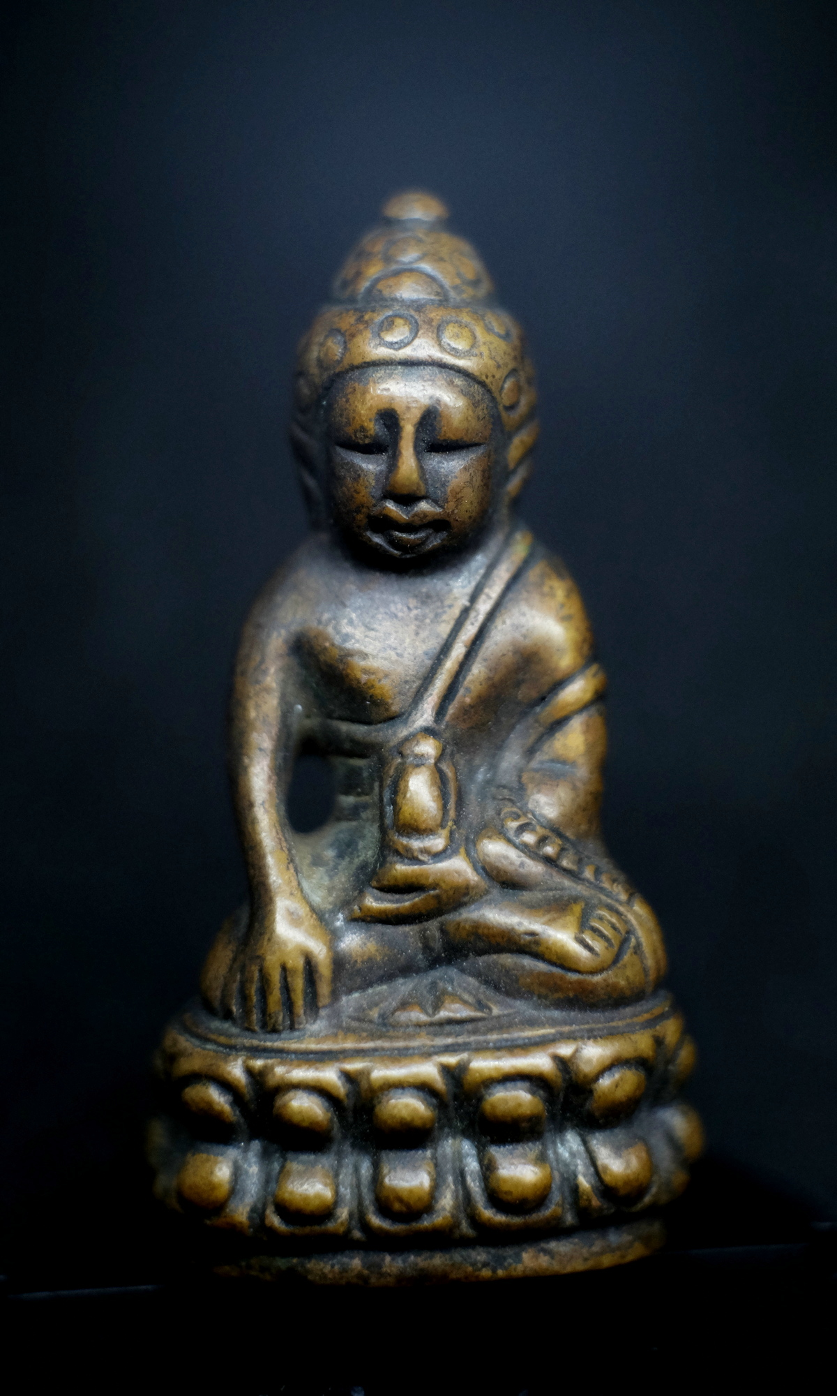 พระกริ่งปวเรศ พิมพ์สมบูรณ์พูนสุขยุคต้น 2390 ตอกโค๊ตหยดน้ำ (รับเทรินสินค้า it & นาฬิกา) ราคา 599,699 บาท*ส่งฟรี