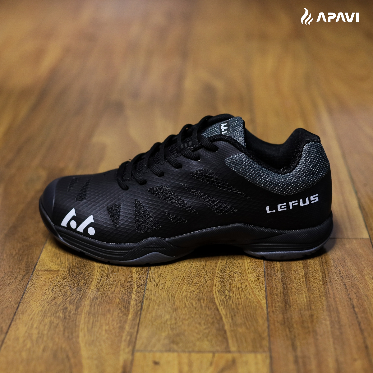 Giày cầu lông Lefus L010 sắc đen huyền bí, giày đi nhẹ, EVA giảm chấn, ôm chân, bám sàn tốt