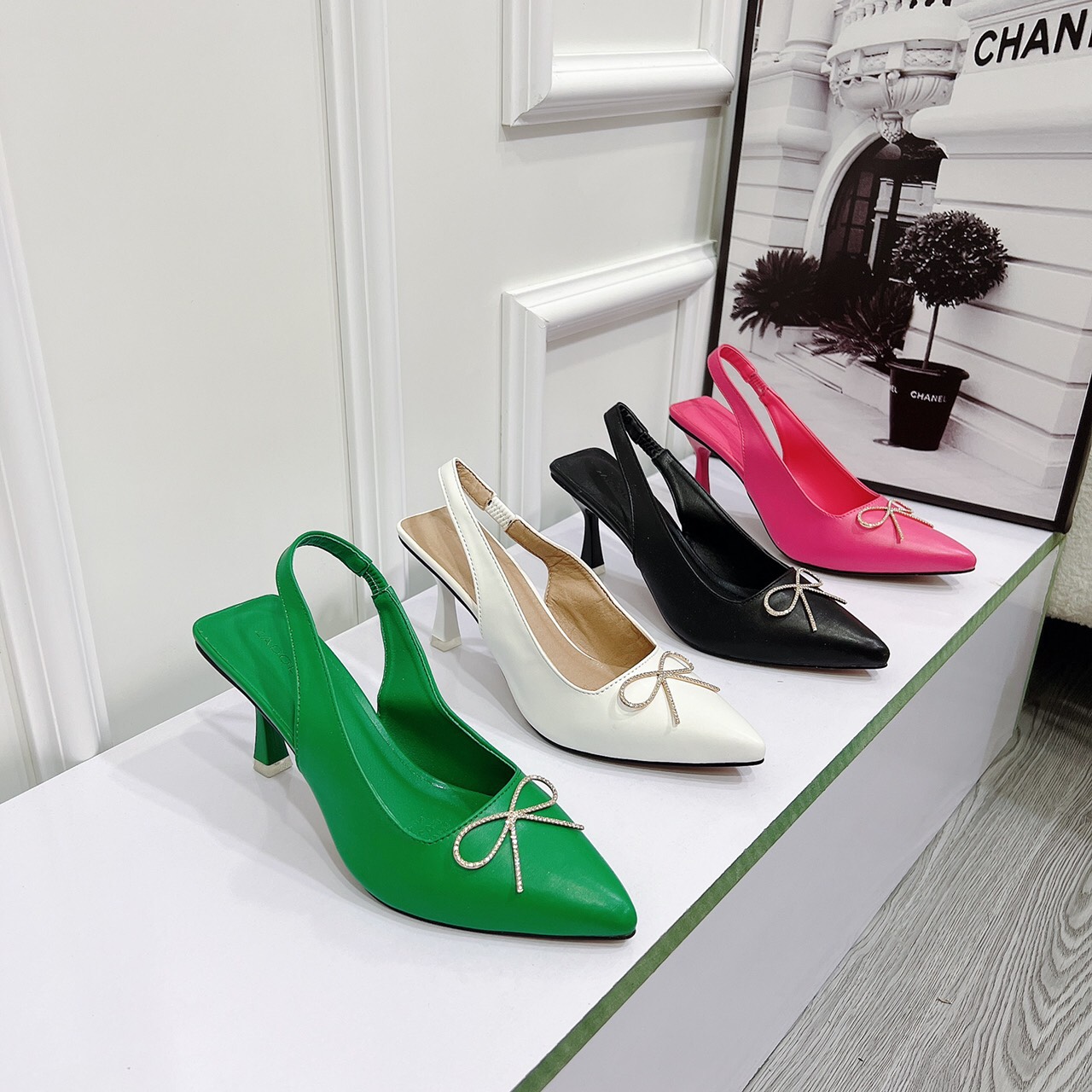 Sandal bít mũi đính nơ xoàn đá siêu xinh cao 7 phân Xăng đan cao gót Giày cao gót
