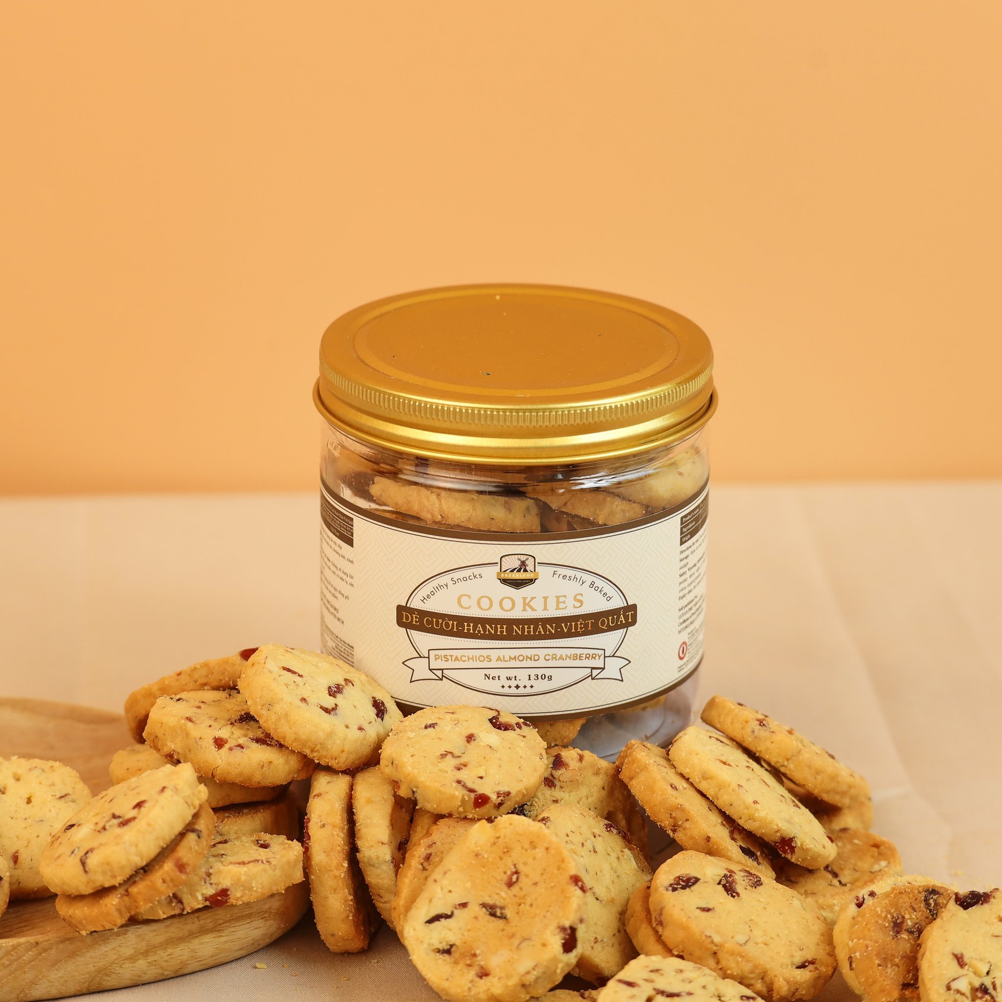 Bánh cookies hạt dẻ cười - hạnh nhân - việt quốc 130g