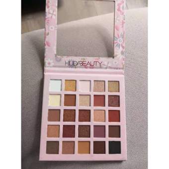 Bảng màu mắt 25 ô huda beauty