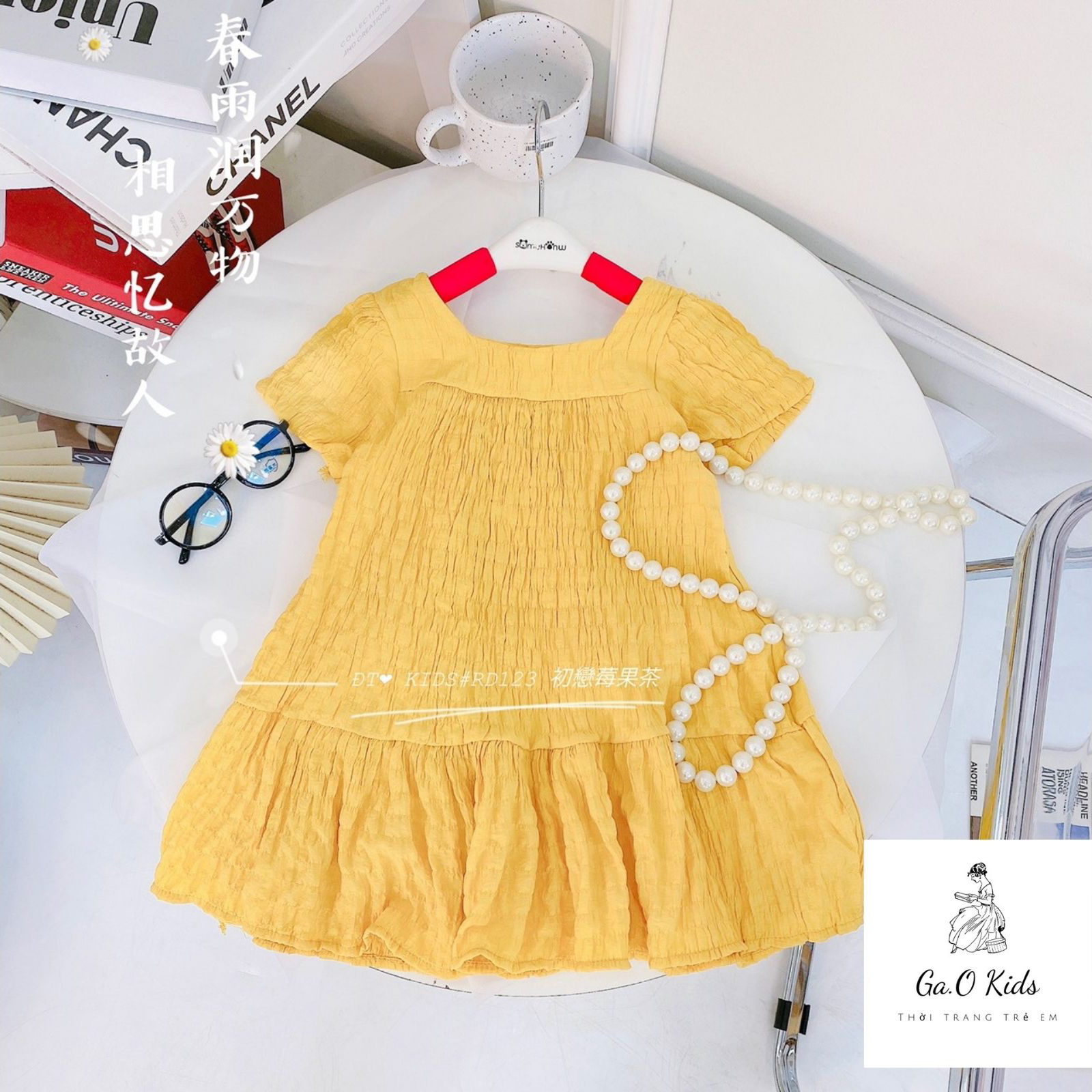 Đầm bé gái chất vải đũi xốp cao cấp màu sắc dễ thương không họa tiết size từ 8-19kg