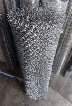 KHỔ CAO 1M LƯỚI SẮT B20,LƯỚI QUÂY VƯỜN,CHUỒNG NUÔI