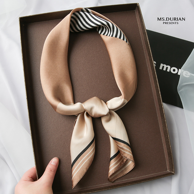 Khăn lụa quàng cổ nữ Sy 70x70 cm Turban Bandana nâu kem họa tiết hình học độc đáo thiết kế sang trọng cao cấp K7
