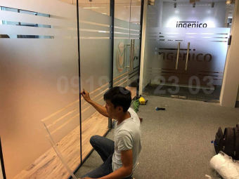 Decal mờ dán kính văn phòng khổ lớn 1.2m