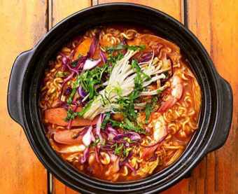 Sốt nấu mì cay Hàn Quốc pha sẵn