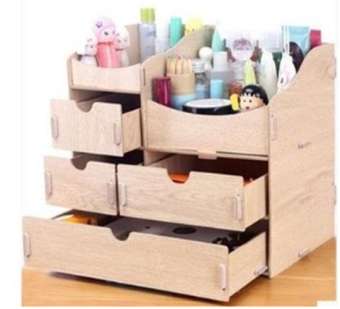 Tủ gỗ đựng mỹ phẩm và đò trang điểm cho chị em