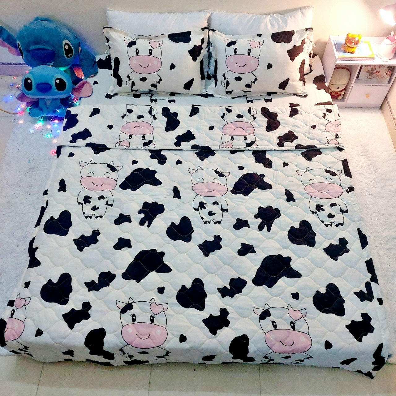 Bộ ga giường - 1 ga chun 2 vỏ gối nằm 1M6 X 2M / 1M8 X 2M mẫu bò sữa trắng-HCM