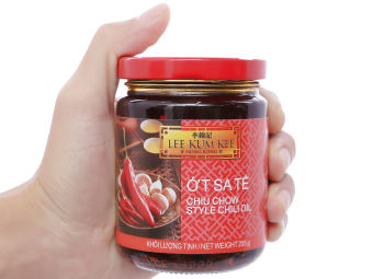Ớt Sa Tế Triều Châu Lee Kum Kee - Chilli Oil Chiu Chow 205gr