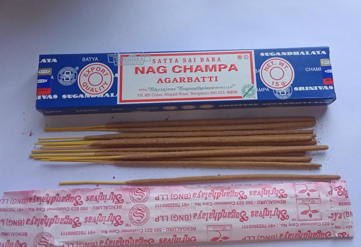 Satya Nag Champa 100 Gram Incense Sticks for Positivity, Meditation,  Relaxation, Yoga, Healing
