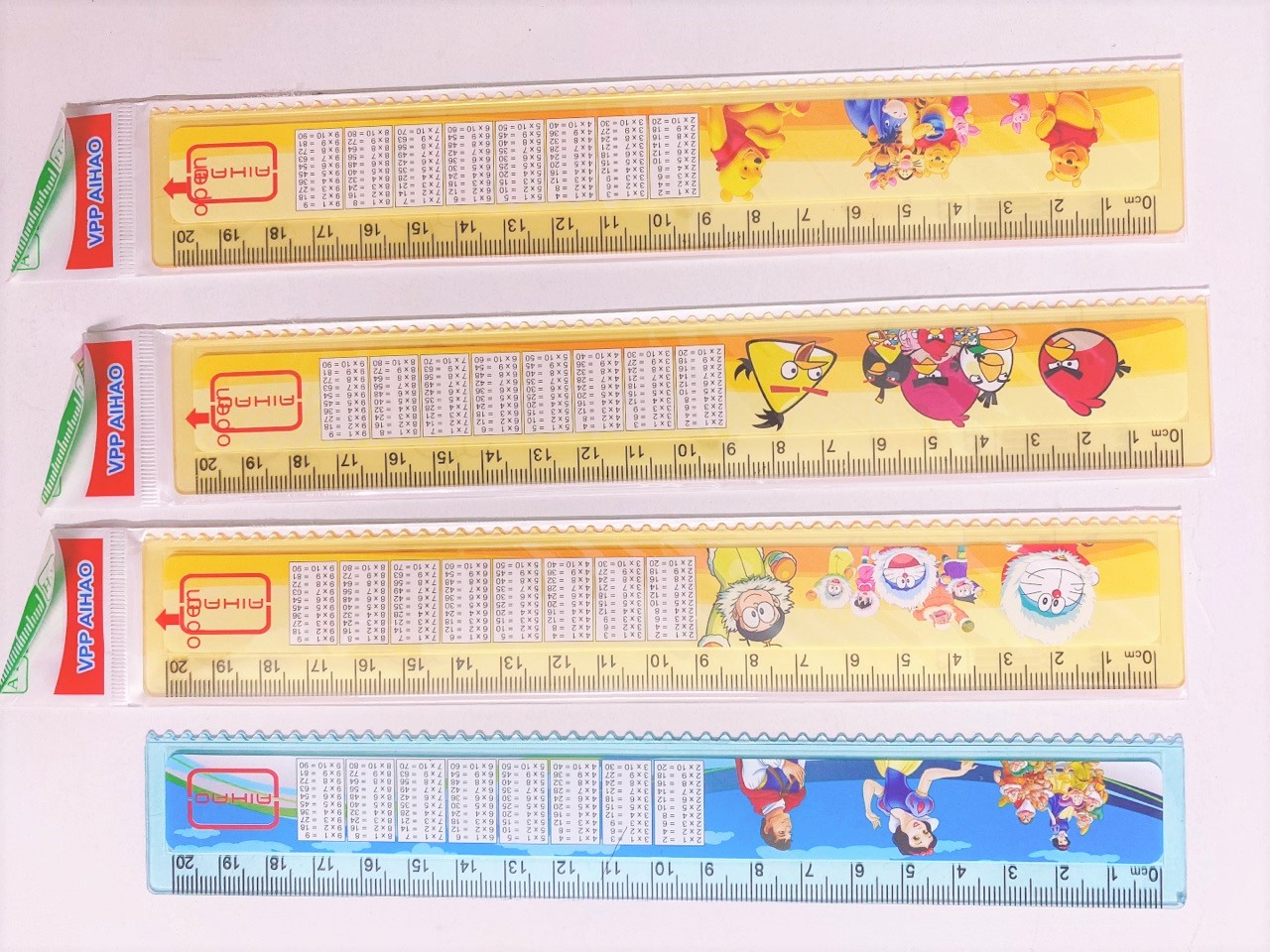 Thước nhựa AIHAO hình DOREMON, Siêu nhân, có bảng cửu chương-20 cm-1 cây