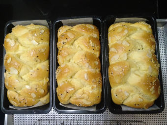 Bánh mì hoa cúc Pháp 400gr - handmade