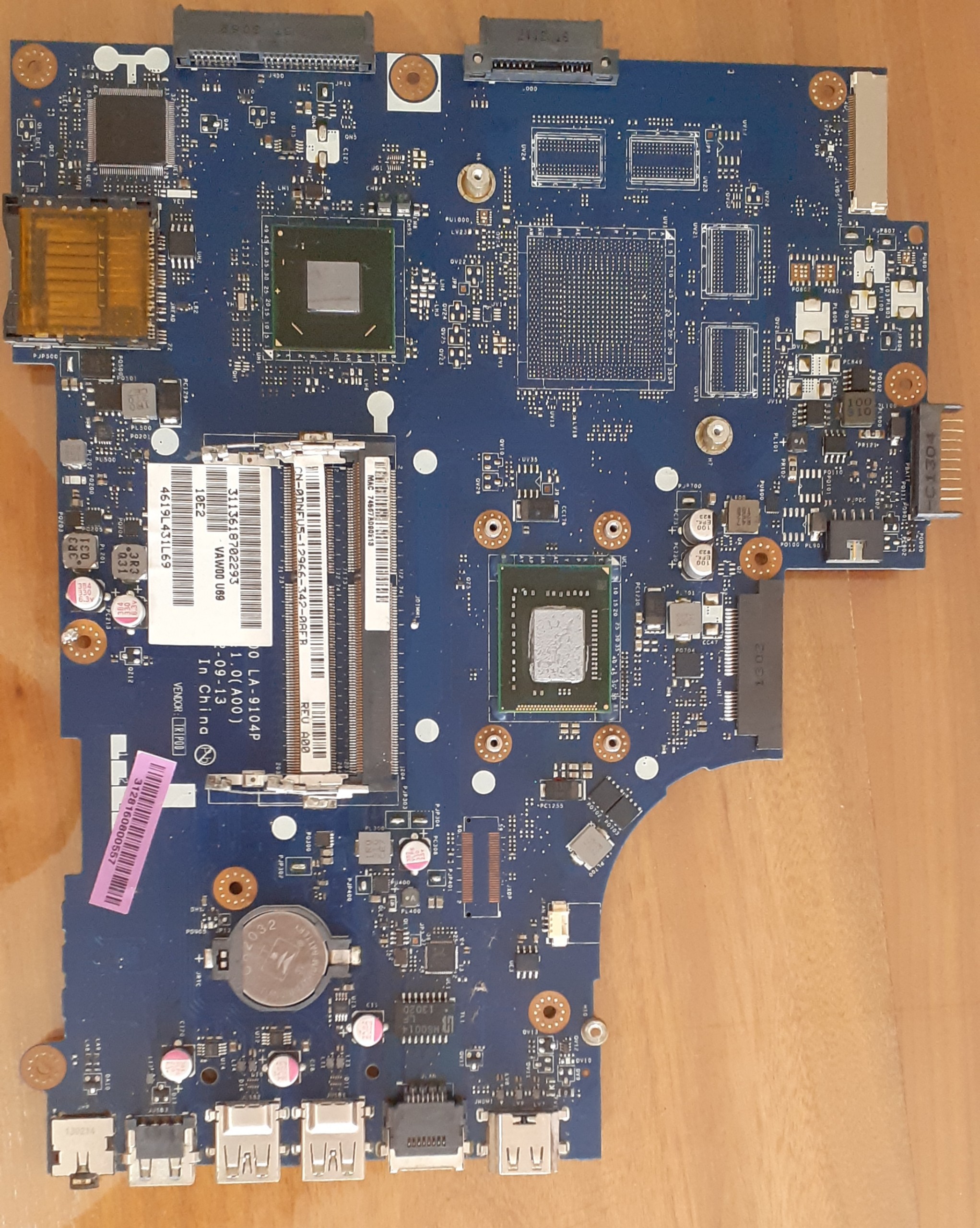 Main laptop dell 3521