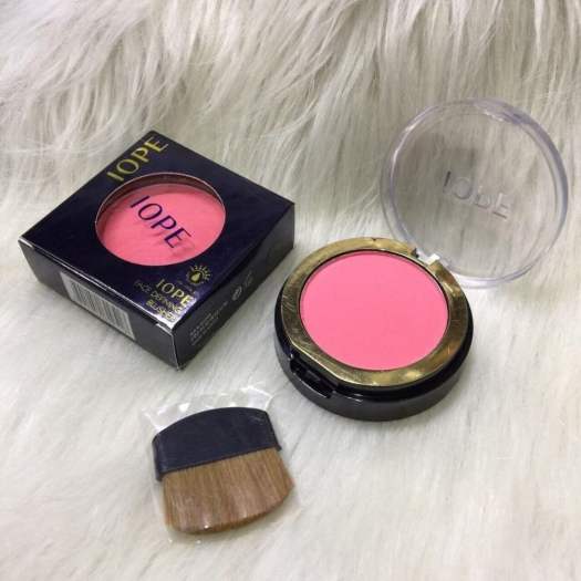 Phấn má hồng kèm cọ