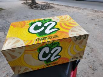 Thùng Trà Xanh C2 Mẫu Xuân Hương Chanh Chai 360ml x 24 chai