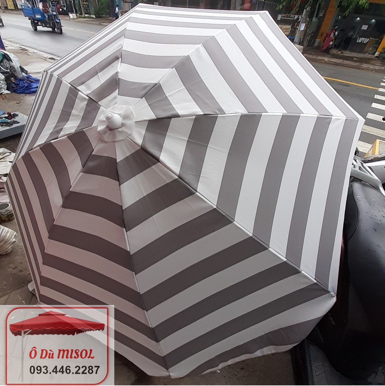 Dù che nắng ngoài trời dù che nắng lớn dù che mưa KHÔNG KÈM ĐẾ - Đường kính 2m2 cao 2m5 chất liệu Polyester chống thắm nước bền màu độ bền cao sử dụng lâu dài