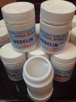 KEM NẺ VASELINE VIỆN BỎNG QUỐC GIA