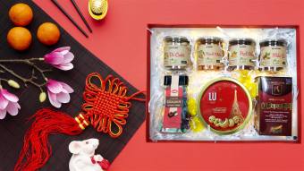 Hộp quà Tết đèn Led 7 món hạt dinh dưỡng bánh kẹo cao cấp quà tặng tết kèm túi vải