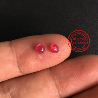 Cặp Đá Ruby Tự Nhiên Yên Bái Đỏ Huyết Kính 4mm Làm Bông Tai Đẹp