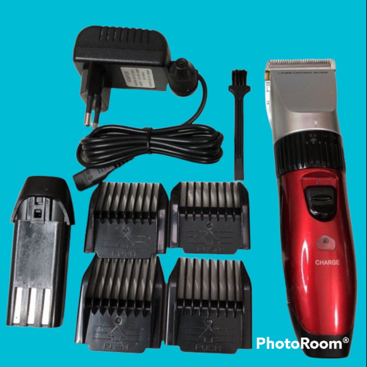 Tông đơ cắt tóc RFCD-3100 Tăng Đơ Cắt Tóc Không Dây RFCD-3100. – Sẽ là một sản phẩm tiện dụng và rất cần được trang bị nơi các hiệu cắt tóc chuyên nghiệp và cả trong gia đình. Với thiết kế không dây siêu tiện l