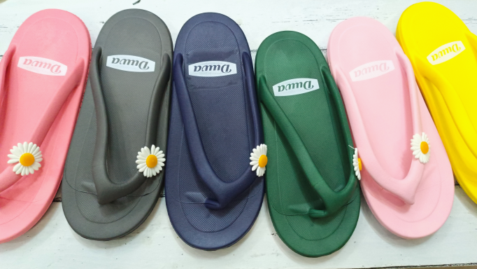 Dép Lào Hoa Cúc Siêu Nhẹ Đế Trơn Đơn Giản [LMNU028]