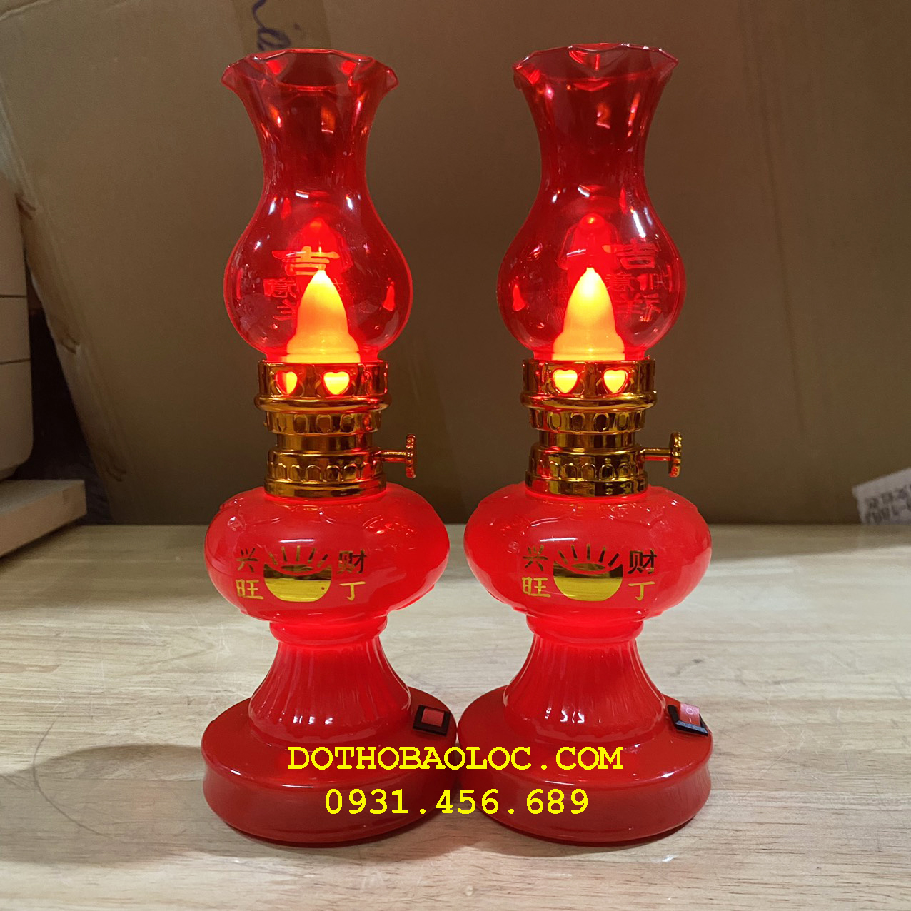 Đèn dầu chạy pin có công tắc cao 21cm