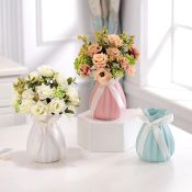 Ceramic Flower Vase used as an ornament or for displaying cut flowers perfect for home decoration.