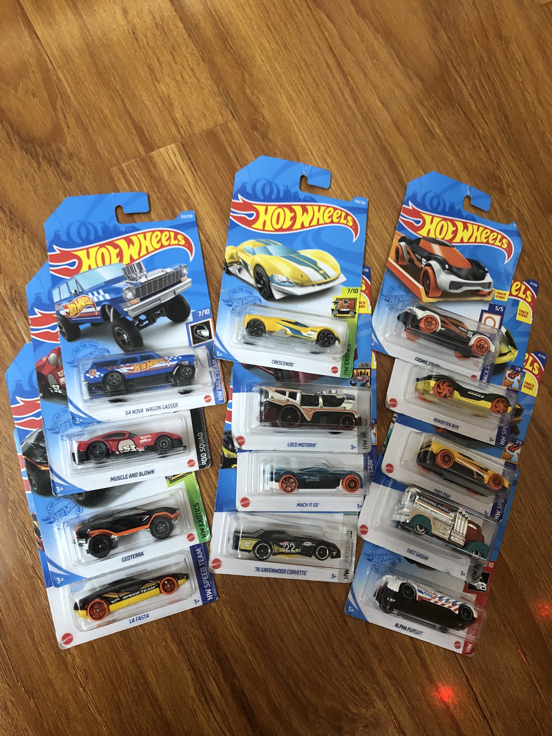 Hotwheels mô hình tỷ lệ 1:64 hcm