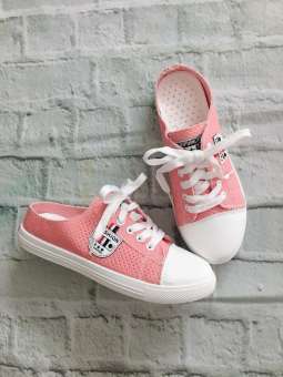 Giày thể thao nữ, giày sục