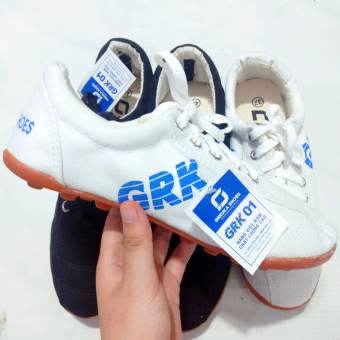 🌈RẺ VÔ ĐỊCH 🌈Giày vải đinh nam đá bóng , đá banh , bảo hộ RGK 2 màu đen , trắng