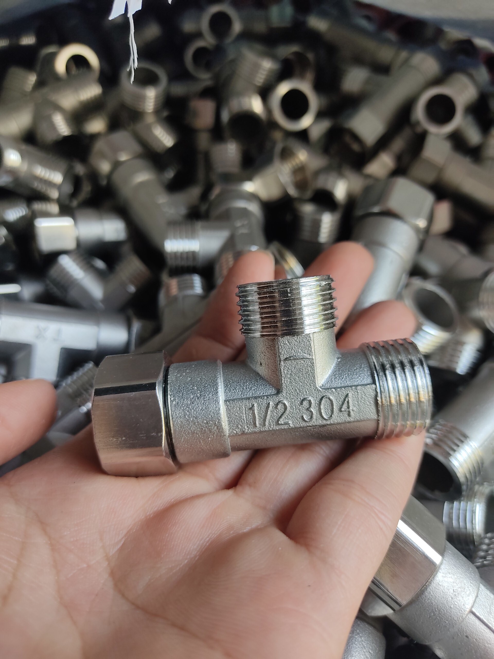 T cầu , Tê chia nước bồn cầu ren 21 chất liệu thau- inox-nhựa