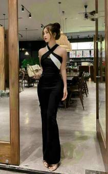 JUM CỔ YẾM PHỐI TRẮNG QUẦN DÀI ỐNG LOE SANG TRỌNG XINH XẮN ( CÓ MÚT)