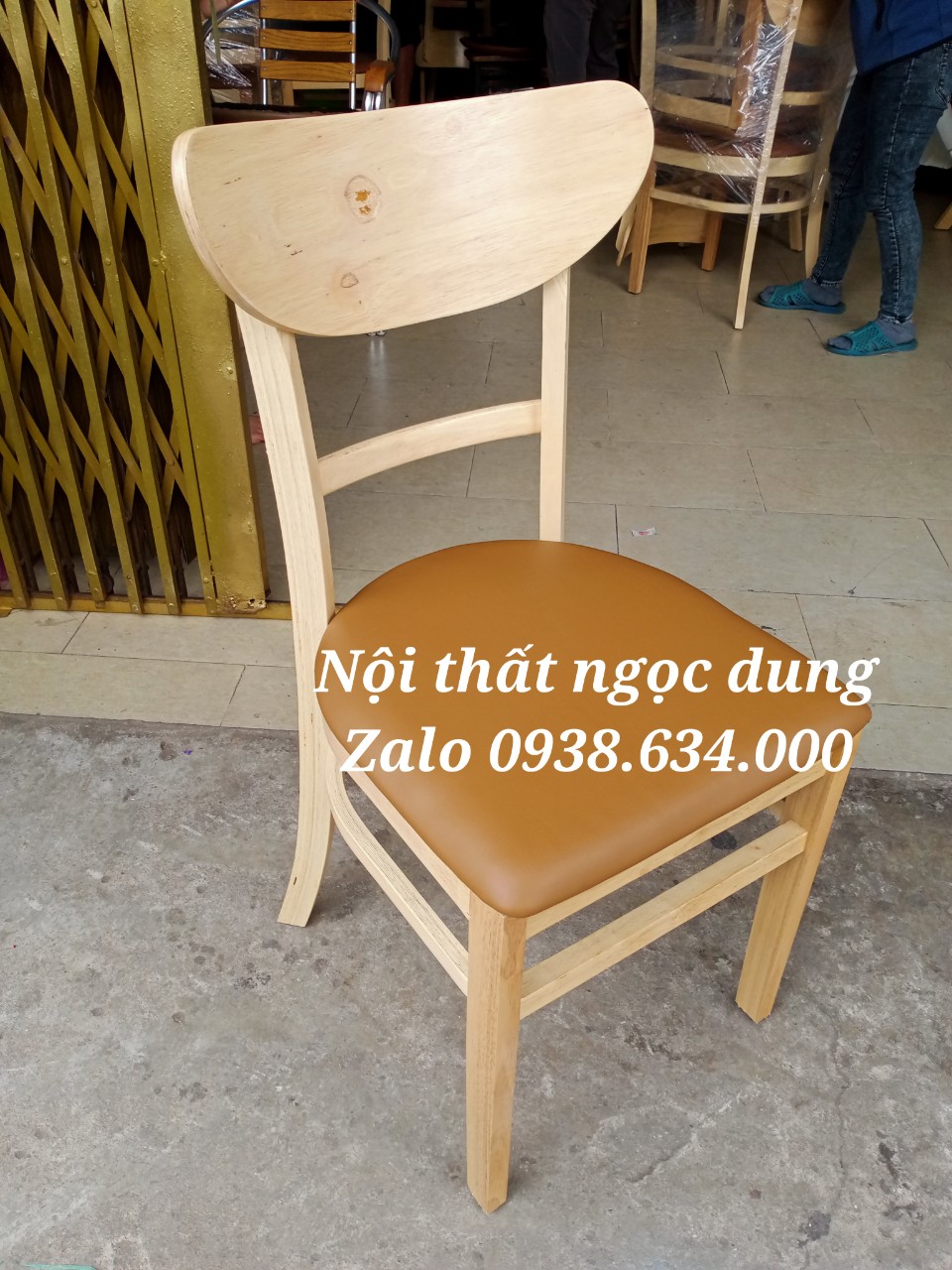 ghế cafe gỗ