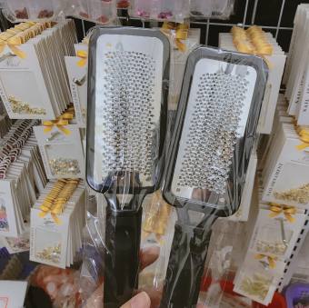 Bàn chải chà gót chân tẩy tế bào chết - Chà Gót Chân Lấy Da Chết TGN937