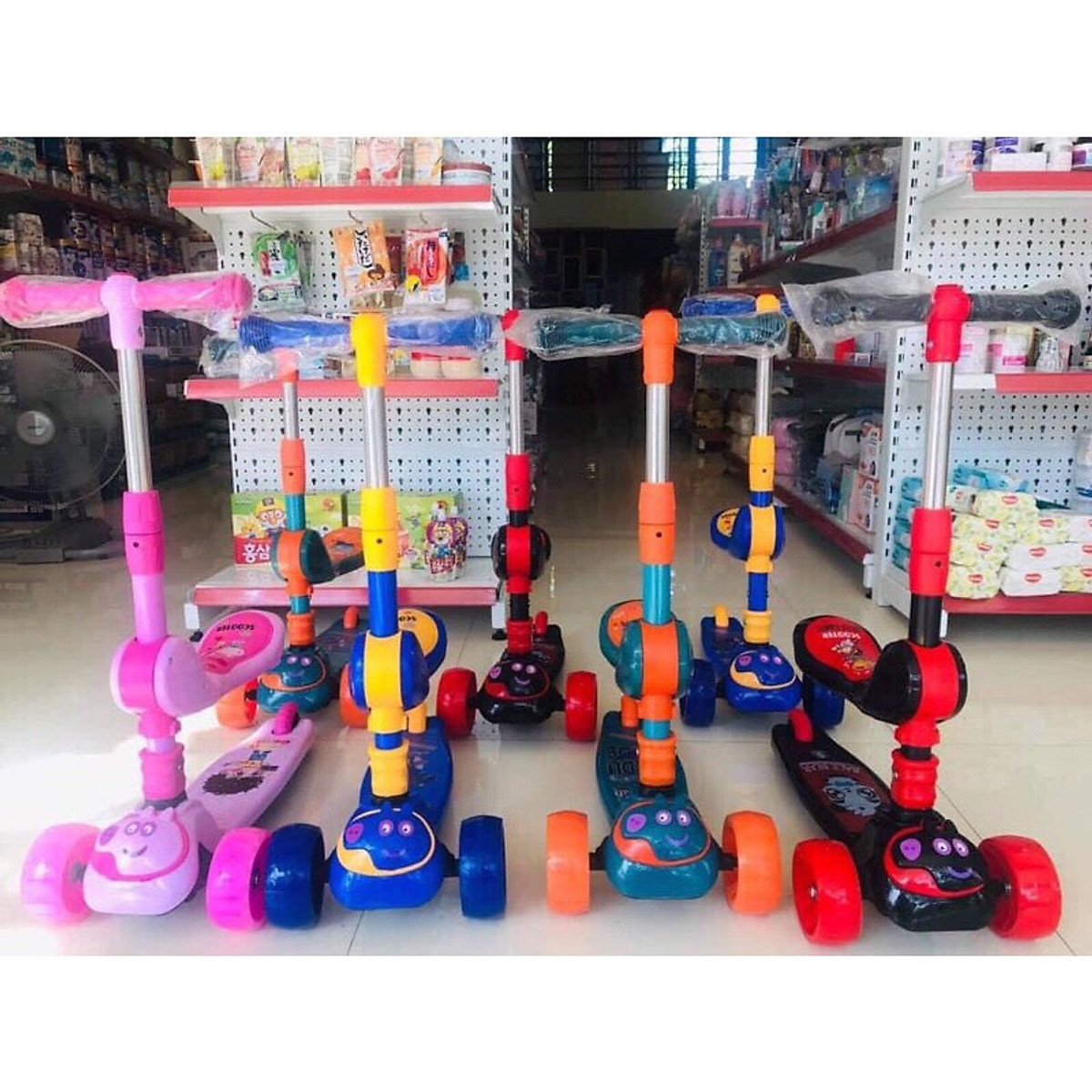 Xe trượt scooter có nhạc có đèn kiêm xe chòi chân 2 trong 1