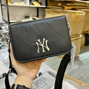 Túi đeo chéo nữ MLB (hàng auth tuồn)  size 20cm ĐỦ MÀU