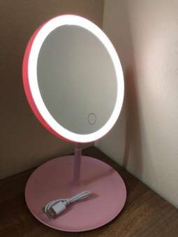 Gương soi trang điểm 3 trong 1 cao cấp: để bàn, mang đi khi du lịch có gắn đèn led cao cấp, Gương tròn trang điểm gắn đèn led xung quanh dùng sạc điện vô cùng tiết kiệm và an toàn, giúp trang điểm trong mọi hoàn cảnh, ở bất kỳ đâu