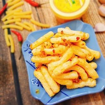 NUI CHIÊN BƠ CAY 500g nui bò cay thơm giòn rụm - APMart